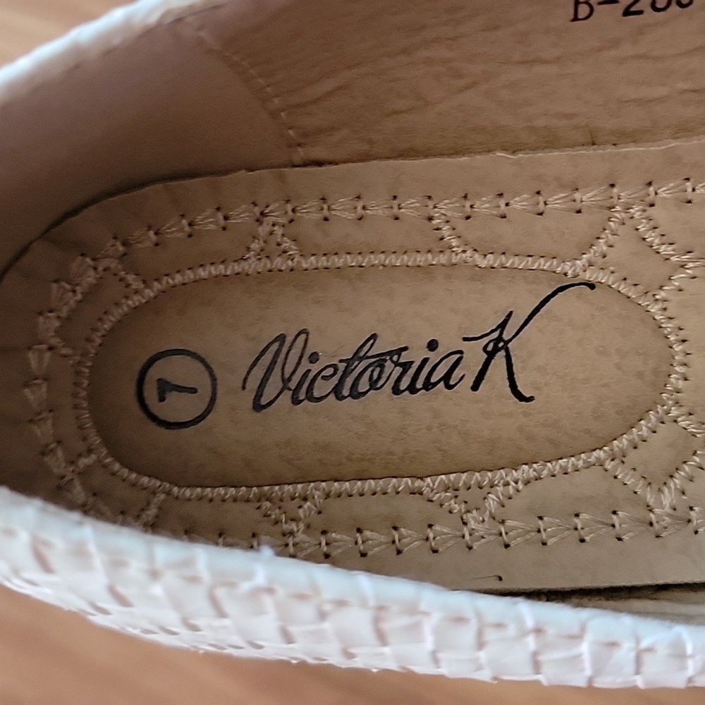 Slip On Shoes - Picture 4 of 4